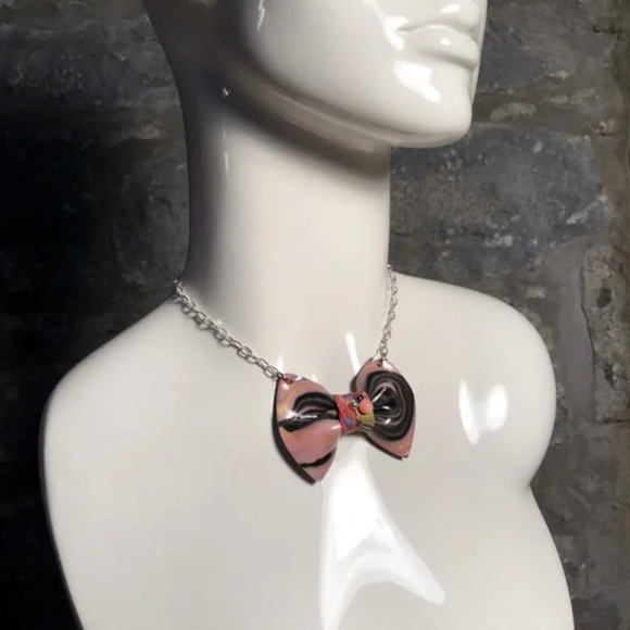 Guillotine "Papillon" bow tie necklace #124 - Picture 1 of 2